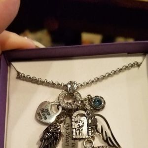 Meet your Posher, Phyllis